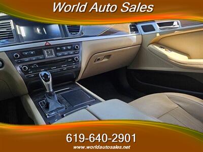 2015 Hyundai Genesis 3.8L   - Photo 8 - San Diego, CA 92105