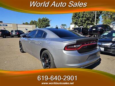 2017 Dodge Charger R/T   - Photo 4 - San Diego, CA 92105