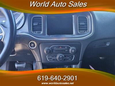 2017 Dodge Charger R/T   - Photo 11 - San Diego, CA 92105