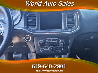 2017 Dodge Charger R/T   - Photo 11 - San Diego, CA 92105