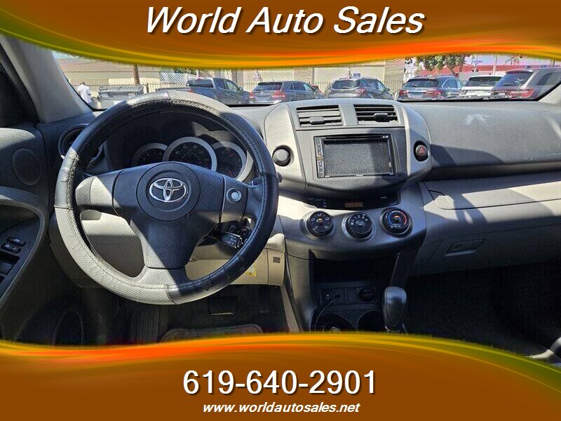 2009 Toyota RAV4 Base - Photo 9