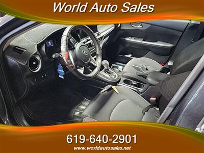 2019 Kia Forte LXS   - Photo 6 - San Diego, CA 92105