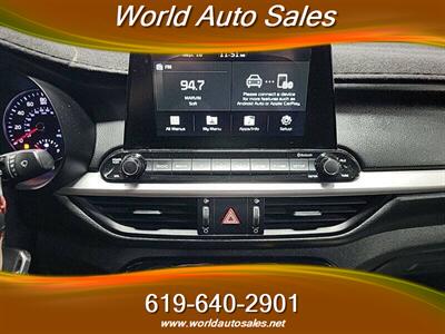2019 Kia Forte LXS   - Photo 8 - San Diego, CA 92105