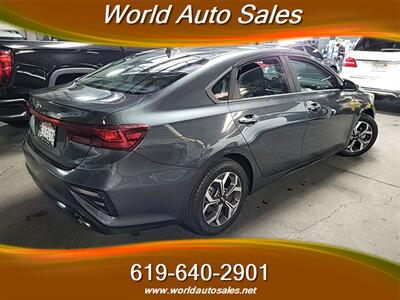 2019 Kia Forte LXS   - Photo 4 - San Diego, CA 92105