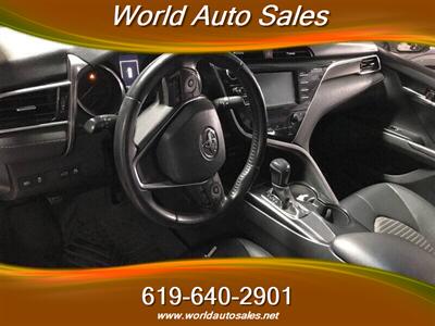 2018 Toyota Camry SE   - Photo 7 - San Diego, CA 92105