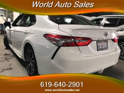2018 Toyota Camry SE - Photo 2 - San Diego, CA 92105