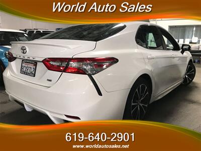 2018 Toyota Camry SE   - Photo 4 - San Diego, CA 92105