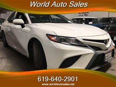 2018 Toyota Camry SE   - Photo 5 - San Diego, CA 92105