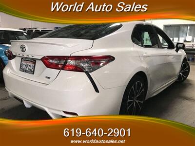 2018 Toyota Camry SE   - Photo 4 - San Diego, CA 92105