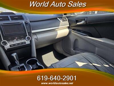 2014 Toyota Camry LE   - Photo 10 - San Diego, CA 92105