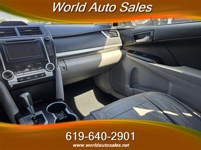 2014 Toyota Camry LE   - Photo 10 - San Diego, CA 92105