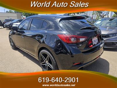 2018 Mazda Mazda3 Touring   - Photo 4 - San Diego, CA 92105