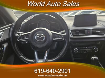 2018 Mazda Mazda3 Touring   - Photo 7 - San Diego, CA 92105