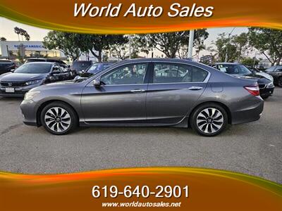 2017 Honda Accord Hybrid Touring   - Photo 3 - San Diego, CA 92105