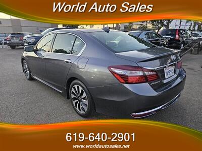2017 Honda Accord Hybrid Touring - Photo 4 - San Diego, CA 92105
