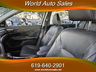 2017 Honda Accord Hybrid Touring   - Photo 8 - San Diego, CA 92105