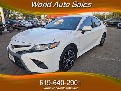 2018 Toyota Camry SE Sedan