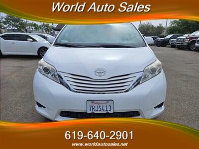 2015 Toyota Sienna LE 8-Passenger   - Photo 2 - San Diego, CA 92105