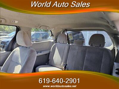 2015 Toyota Sienna LE 8-Passenger   - Photo 9 - San Diego, CA 92105