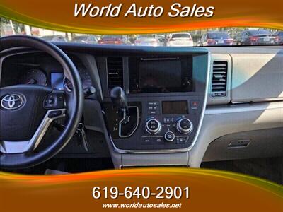 2015 Toyota Sienna LE 8-Passenger   - Photo 12 - San Diego, CA 92105