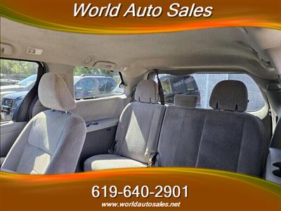 2015 TOYOTA SIENNA   - Photo 9 - San Diego, CA 92105