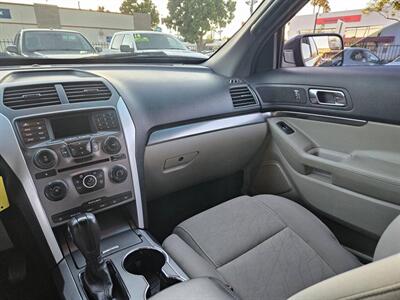 2015 FORD EXPLORER   - Photo 11 - San Diego, CA 92105