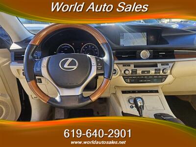 2013 Lexus ES 300h   - Photo 11 - San Diego, CA 92105
