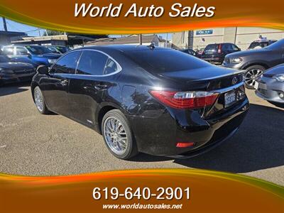 2013 Lexus ES 300h   - Photo 5 - San Diego, CA 92105