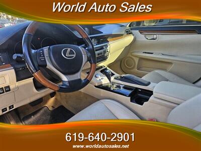 2013 Lexus ES 300h   - Photo 6 - San Diego, CA 92105