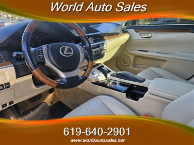 2013 Lexus ES 300h   - Photo 6 - San Diego, CA 92105