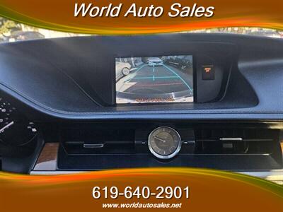 2013 Lexus ES 300h - Photo 10 - San Diego, CA 92105