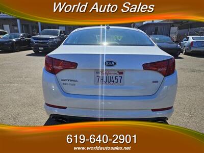 2011 Kia Optima LX   - Photo 5 - San Diego, CA 92105