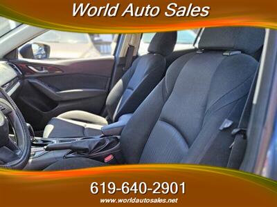 2014 Mazda Mazda3 i Sport   - Photo 8 - San Diego, CA 92105