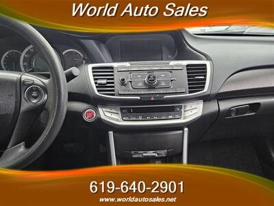 2014 Honda Accord EX   - Photo 8 - San Diego, CA 92105