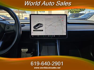 2018 Tesla Model 3 Mid Range   - Photo 11 - San Diego, CA 92105