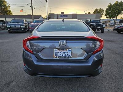 2018 HONDA CIVIC   - Photo 5 - San Diego, CA 92105