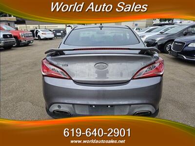 2011 HYUNDAI GENESIS COUPE Gray Titanium Metallic   - Photo 5 - San Diego, CA 92105