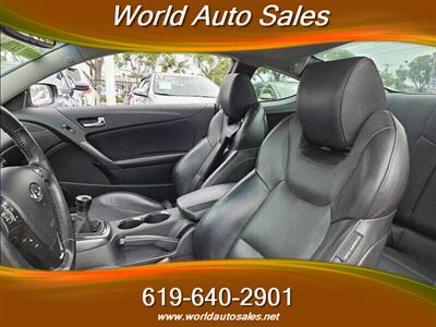 2011 HYUNDAI GENESIS COUPE Gray Titanium Metallic - Photo 10 - San Diego, CA 92105