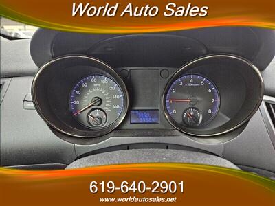 2011 HYUNDAI GENESIS COUPE Gray Titanium Metallic   - Photo 11 - San Diego, CA 92105