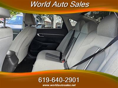 2021 Hyundai SONATA SE   - Photo 8 - San Diego, CA 92105