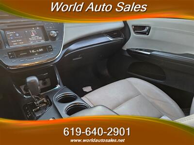 2016 Toyota Avalon Hybrid XLE Premium   - Photo 10 - San Diego, CA 92105