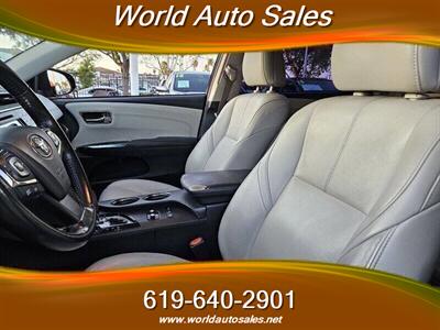 2016 Toyota Avalon Hybrid XLE Premium - Photo 8 - San Diego, CA 92105