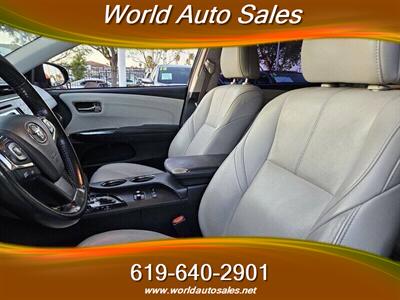 2016 Toyota Avalon Hybrid XLE Premium   - Photo 8 - San Diego, CA 92105