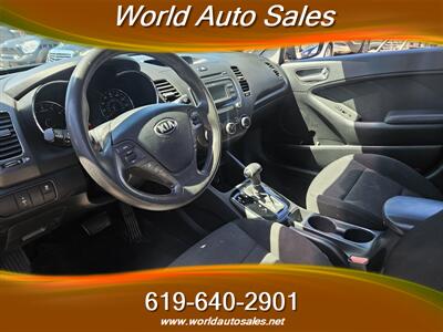 2017 Kia Forte5 LX   - Photo 5 - San Diego, CA 92105