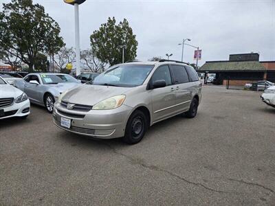 2005 TOYOTA SIENNA Minivan