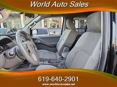 2012 NISSAN FRONTIER CREW CAB   - Photo 8 - San Diego, CA 92105