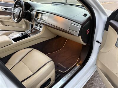 2015 Jaguar XF 3.0 Portfolio   - Photo 13 - Santa Fe, NM 87505