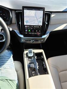 2026 Volvo XC90 B5 Plus 7P - Photo 16 - Santa Fe, NM 87505