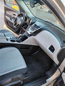 2011 Chevrolet Equinox LS AWD - Photo 24 - Santa Fe, NM 87505