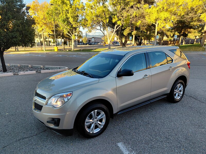 2011 Chevrolet Equinox LS  AWD - Photo 1 - Santa Fe, NM 87505